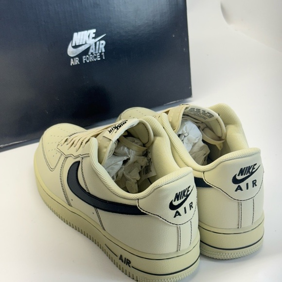 Nike Air Force 1 '07 LV8 Light Khaki/Black AF1 men’s 10 - Picture 3 of 7